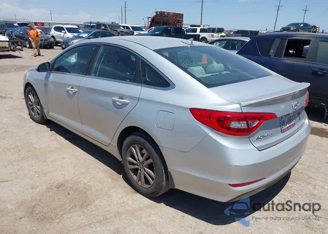 2015 Hyundai Sonata Se z USA, uszkodzony, nr VIN 5NPE24AF7FH075154